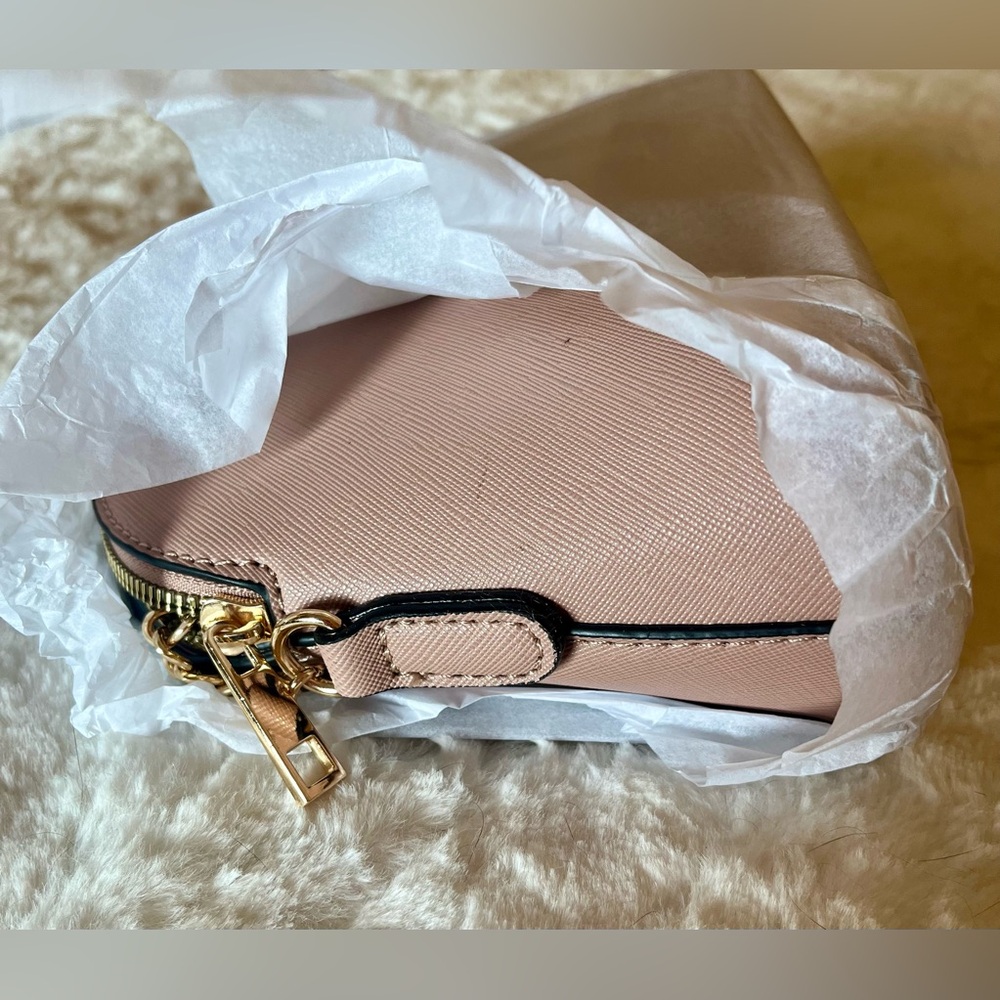 Mauve Dome Crossbody Purse with Chain Strap Bow Detail NIP - Picture 7 of 10